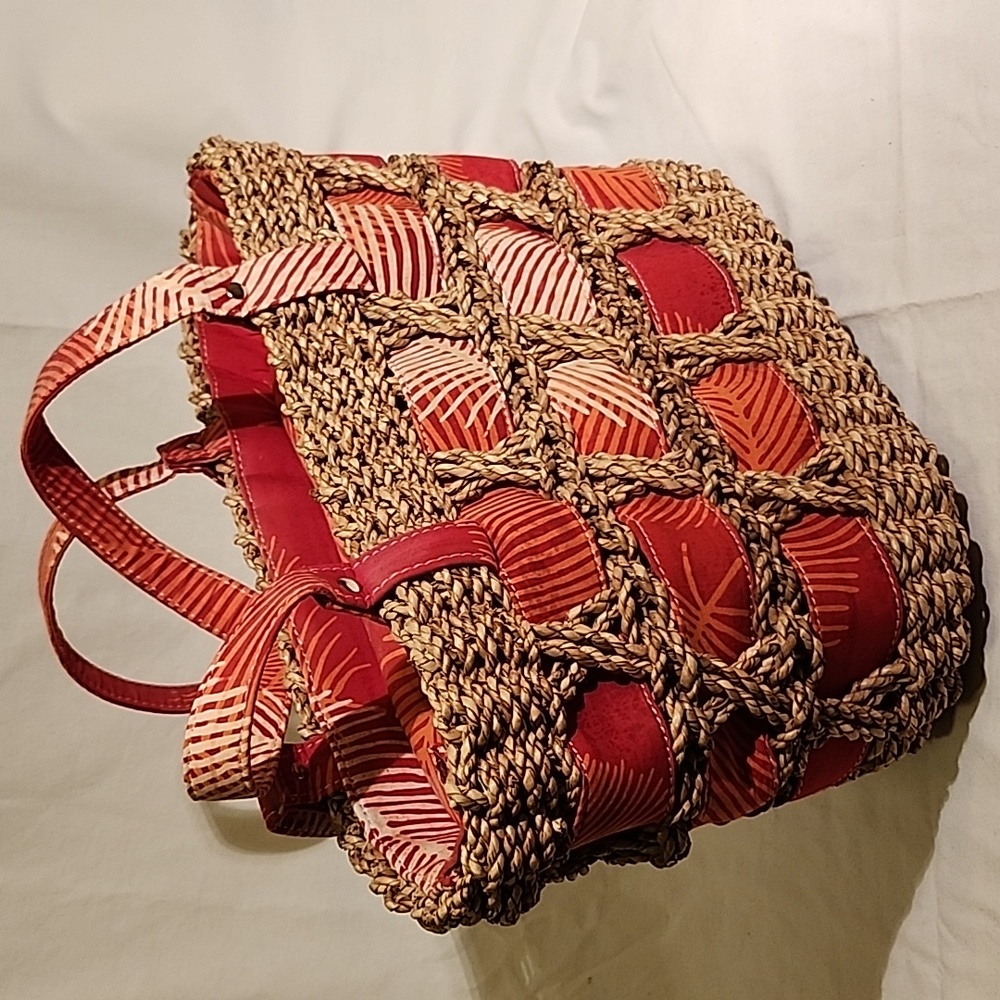 Tote - Picture 4 of 6